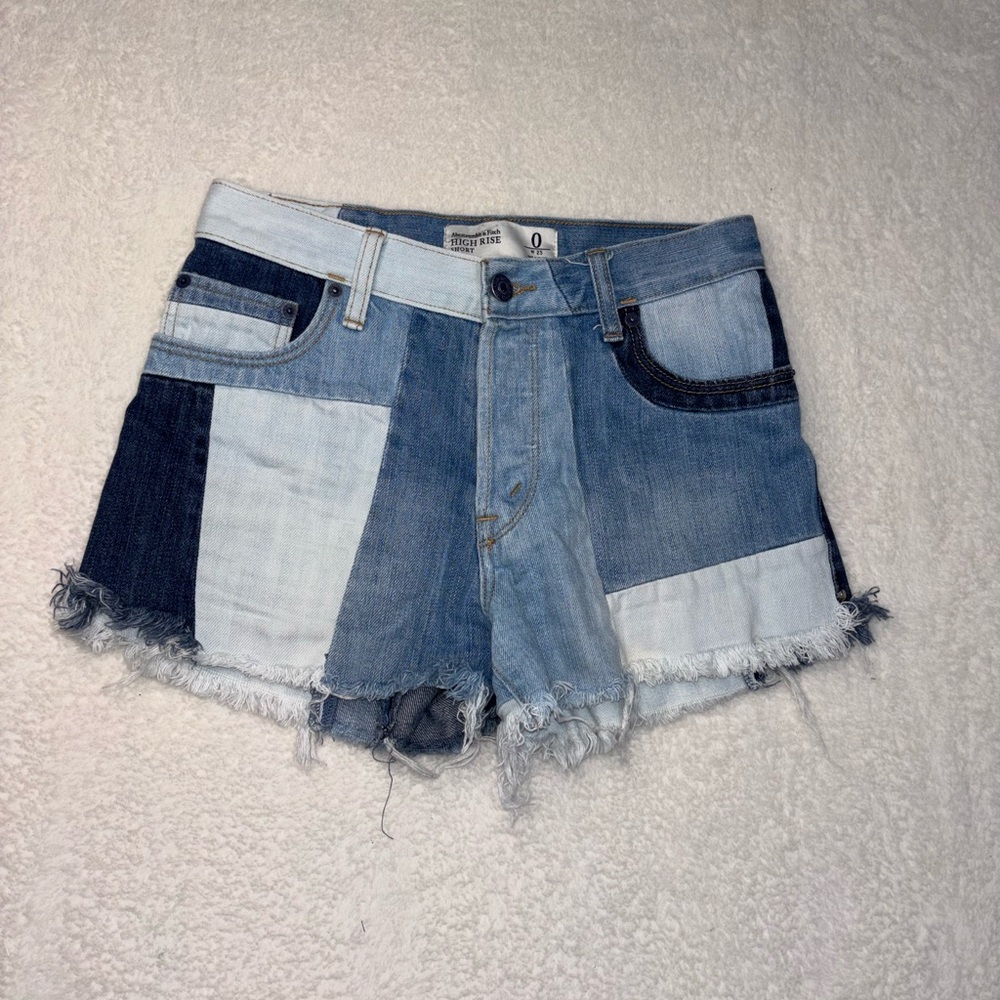 Abercrombie & Fitch Multi-Blue patchwork high rise Jean boho chic Shorts Size 0